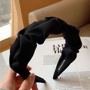 WORN ONCE: Black Headband Hair Accessory